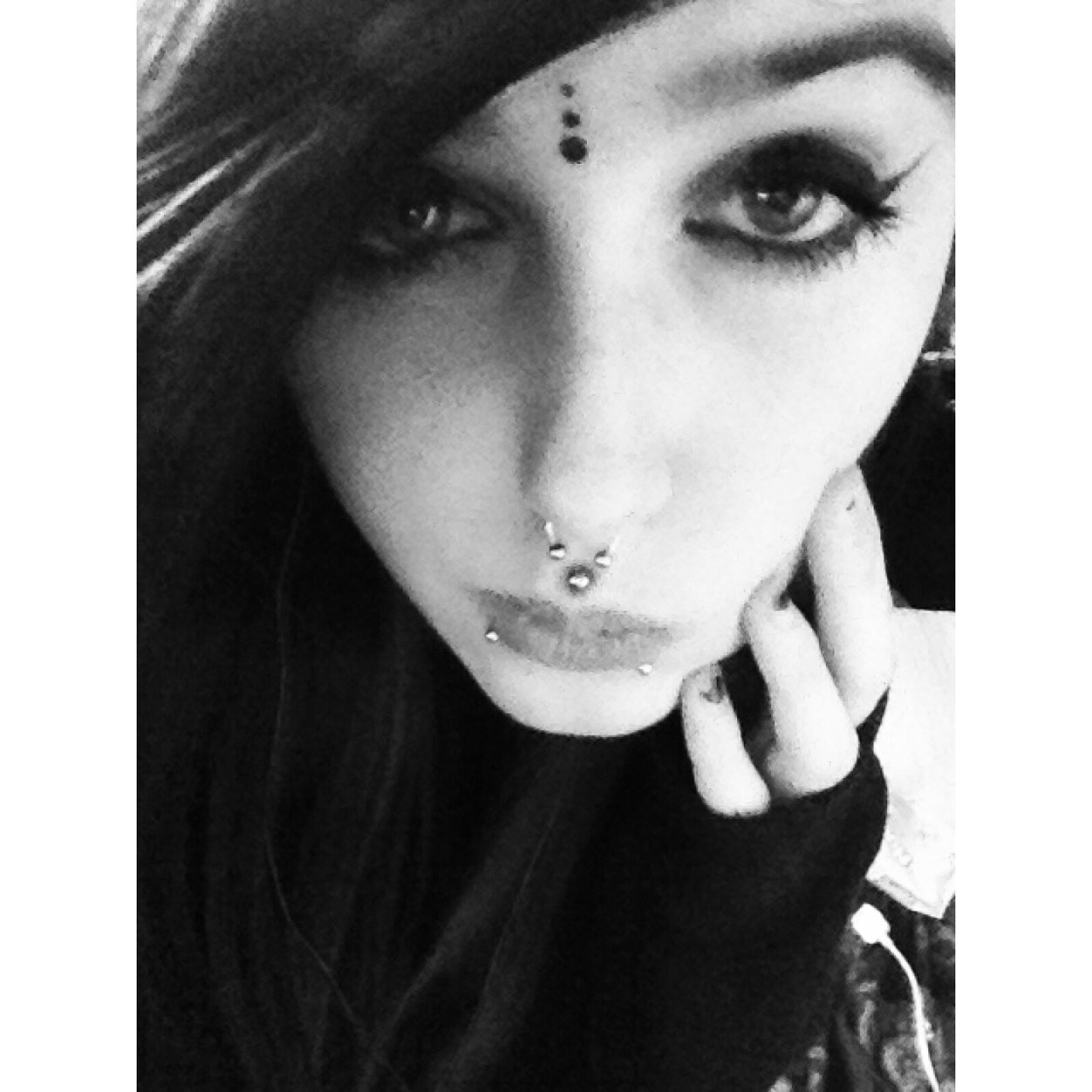 Charlovary's profile picture. Drummer, 16, Bands, Anime, The Walking Dead, American Horror Story, Misfits, Valerian Adore is my spirit animal