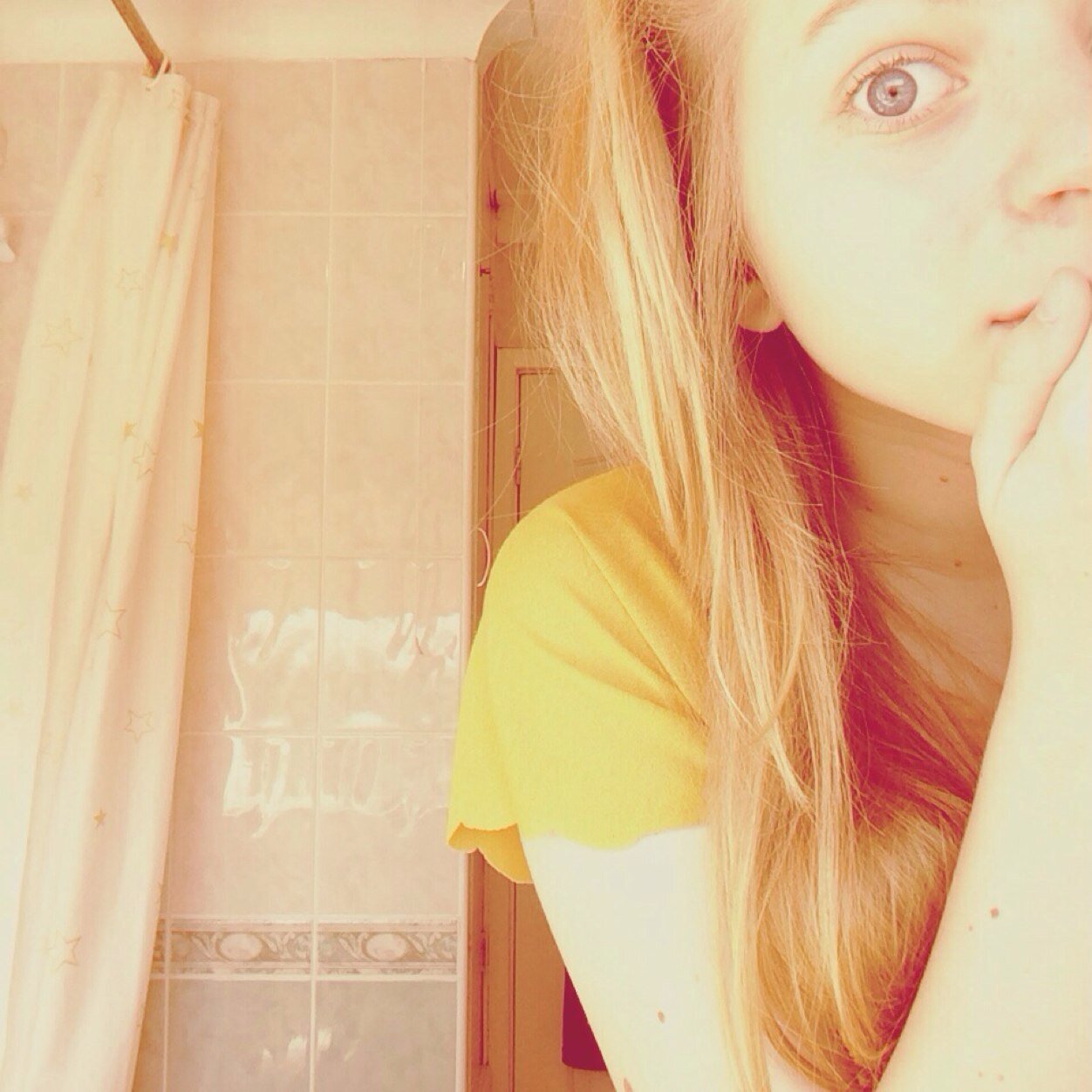 Follow my main- @MCFLYkisses (This is my back up account)