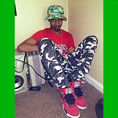 #FreeRenegadePeezy 
#FreeDay1Dennis 
#FreeOGSnake  
61 HPB ♠ My loodLine 
Say hello to da Bad Guy !