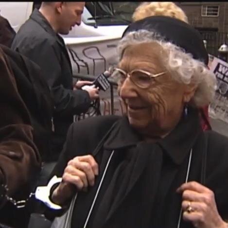 Raging Grannies who got off their rockers to protest war, social injustice & environmental lunacy. Help us out at http://t.co/P4zGkpdUqn