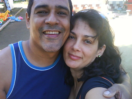 Sou muito bem casada com um homem maravilhoso, mãe de um filho lindo e muito feliz por tudo que Deus me presenteou.