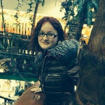 Приветствую всех. Хочу жить свободно. Нравится общаться на разные темы. Я коммуникабельная в жизни.