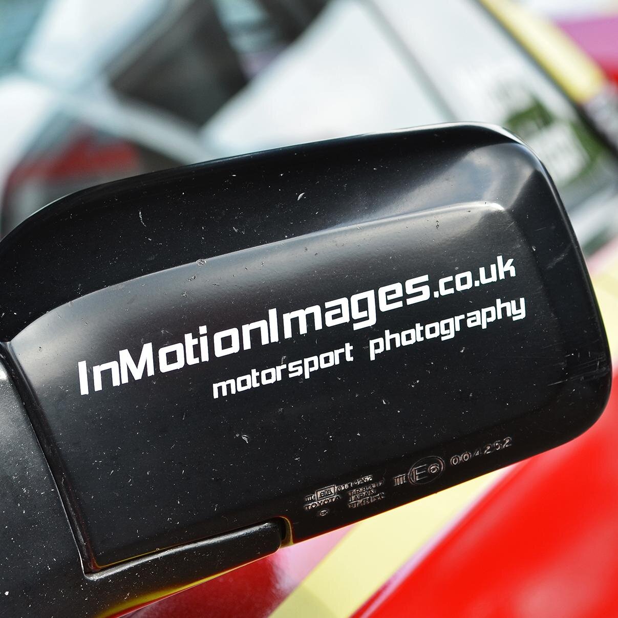 Motorsport Photographer. Usually wandering around a circuit somewhere, camera in hand & looking grumpy  
https://t.co/u65SjMoUIt