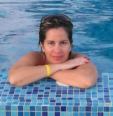 lorenadilena's profile picture. Soñadora con los pies en la tierra.