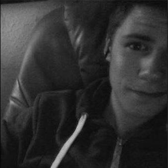 Im a 19 year old boy, from denmark! Follow me and i follow back