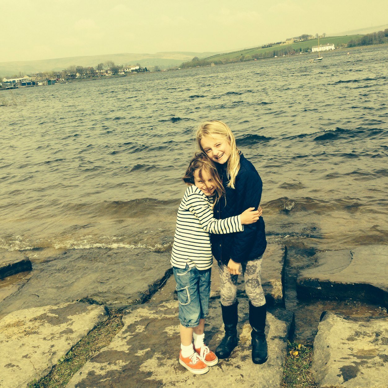 HappyGillT's profile picture. Mum, Teacher, Friend, Wife....in that order!!