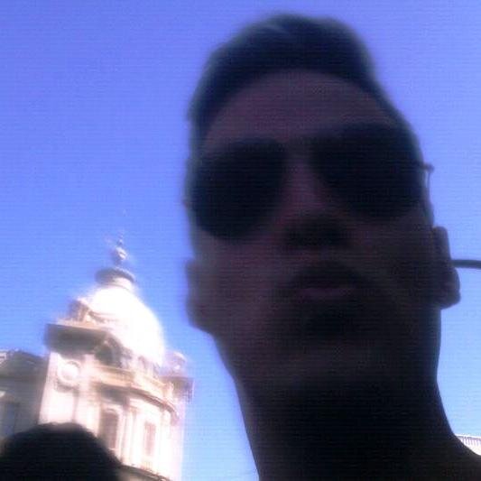 elnietodebenito Profile Picture