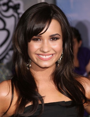 Be with the Daily news,tour dates and more of Demi Lovato ....