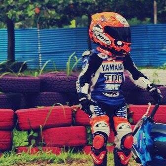 Segelap Apa Pun Awaq Hitam .. Hujan Pasti Akan Menyingkirkan Nya .. Tidak ada Yang Bisa MengHalangi Selain MataHari™ ...
