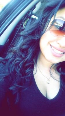 CaudilloYvette's profile picture. just living lifee as best as I can with my husband