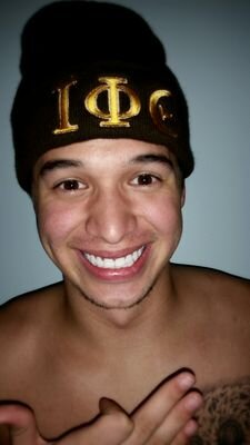 Free-Spirited College Educated IOTA man. Kansas State University student with dreams of the ocean.