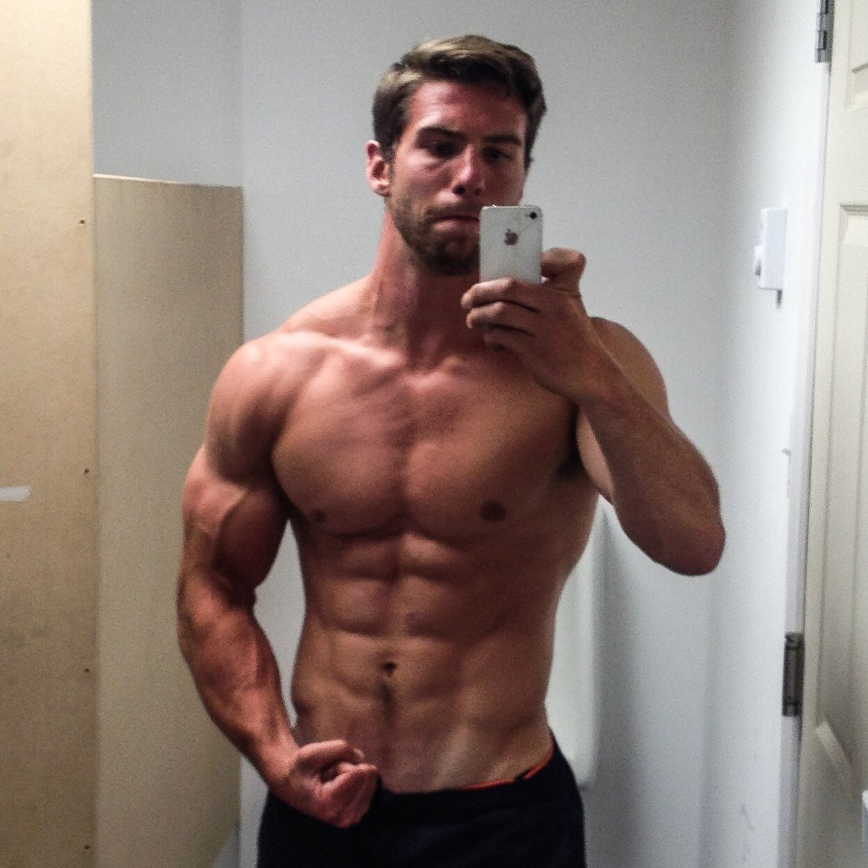 garthneily's profile picture. im hilarious...