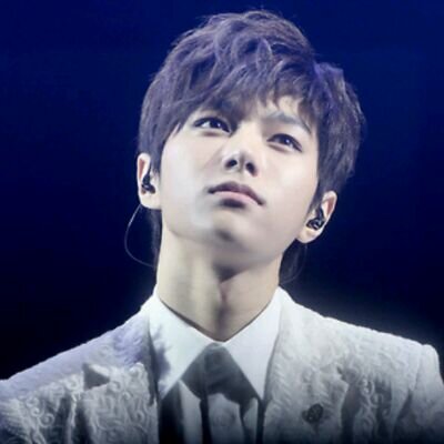 I'm AA. Followback acc. of @kitteecatz follow her instead of this acc