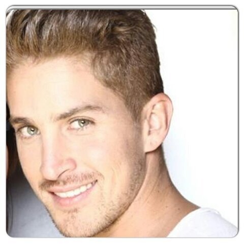 FansJ_Islas's profile picture. Fan Club Oficial e internacional  del actor mexicano @jonathanIslas ,aqui encontraras información,fotos,vídeos,y mas.
             30/12/13