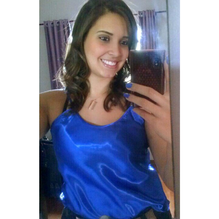 ' Renda-se como eu me rendi; Mergulhe no que você não conhece como eu mergulhei.Não se preocupe em entender,viver ultrapassa qualquer entendimento.
