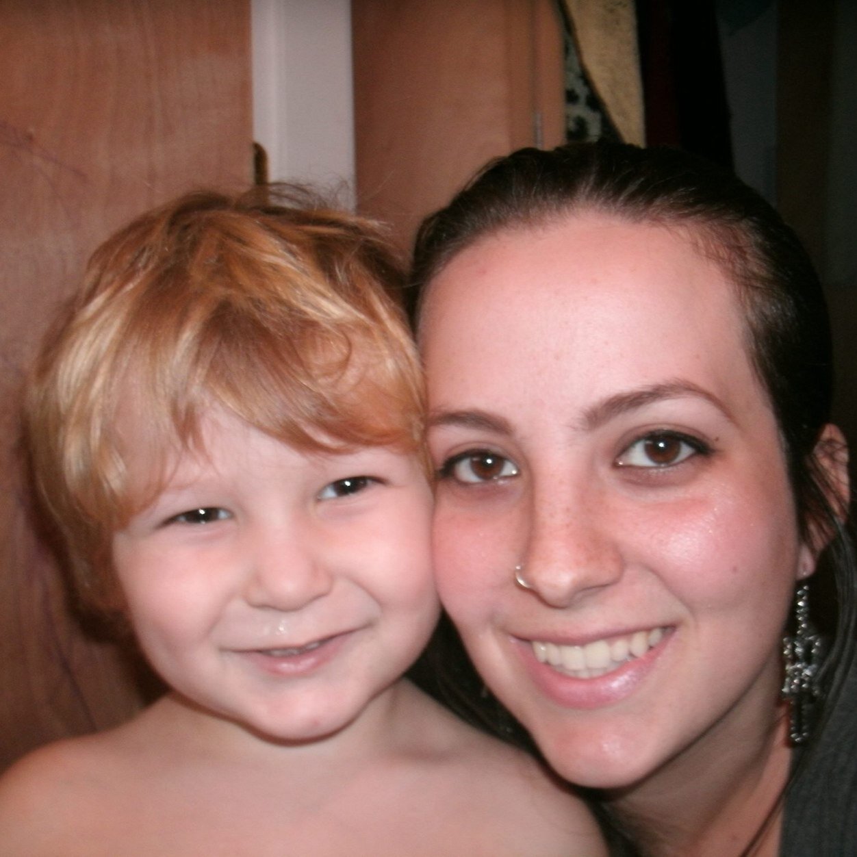 Attachm3ntMama's profile picture. Doula, Herbalist, Attachment Parenting, Un-Schooling, Organic Vegetarian, Crunchie Mama