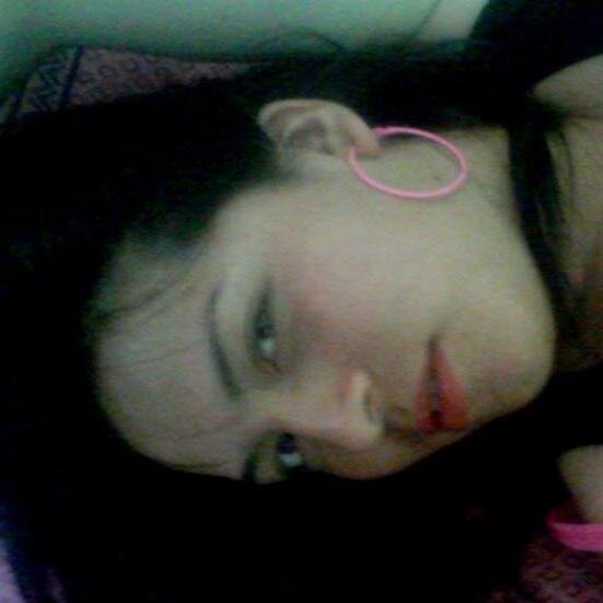 un chica tierna y alegre