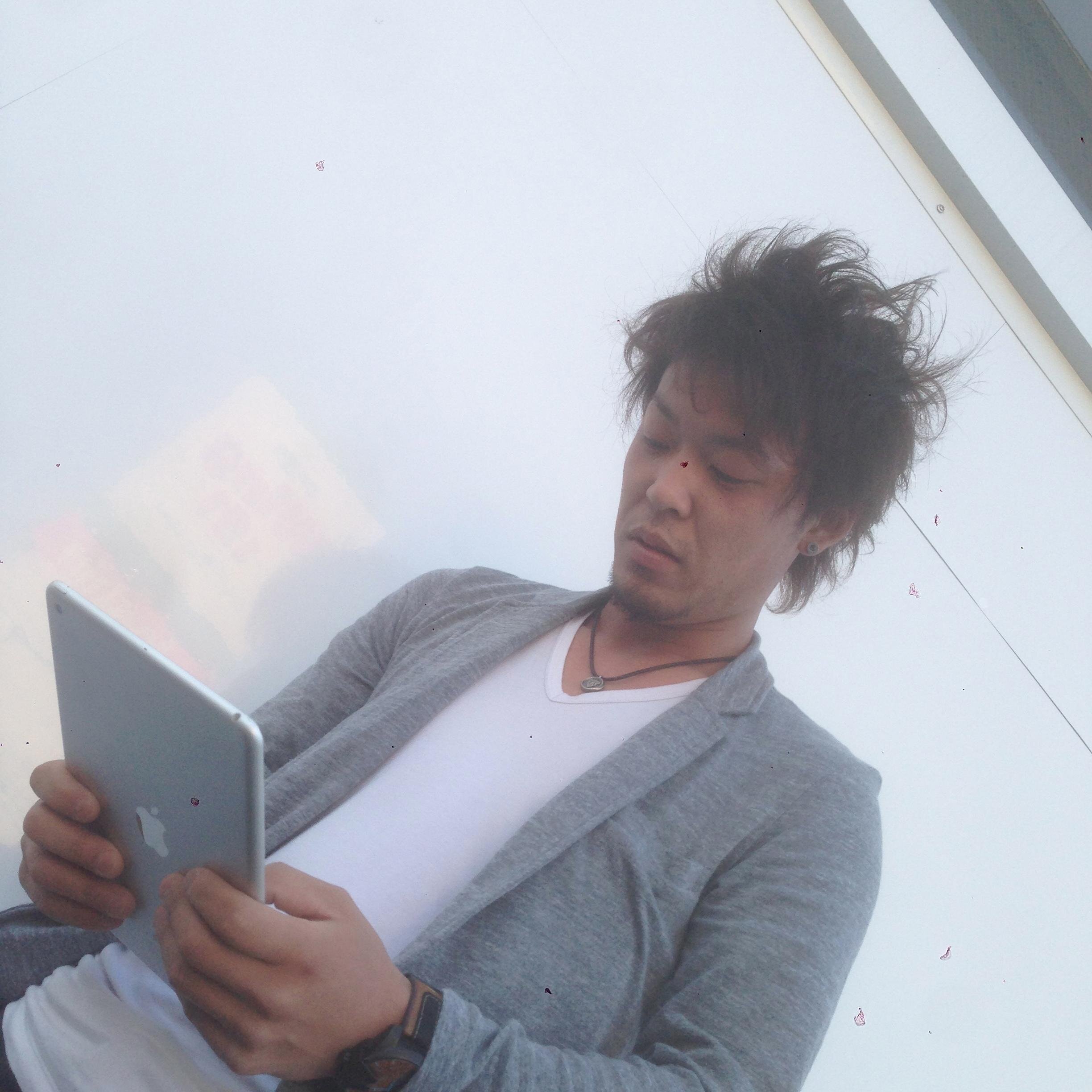 初めまして☆海堂 拓です ネットビジネスをしています！ 2ヶ月で月収90万稼ぎあげました。 今はいろいろなビジネスを展開中。東京★渋谷区