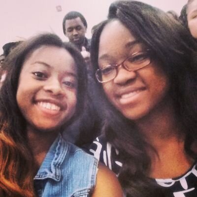 CARRIE HERE!IM 18YRS OLD. BORN N LIVE IN FL. ILUV2 SING ITS MY LIFE.CHECK OUT MY VIDS ON YOUTUBE-MAYABLUE2025.