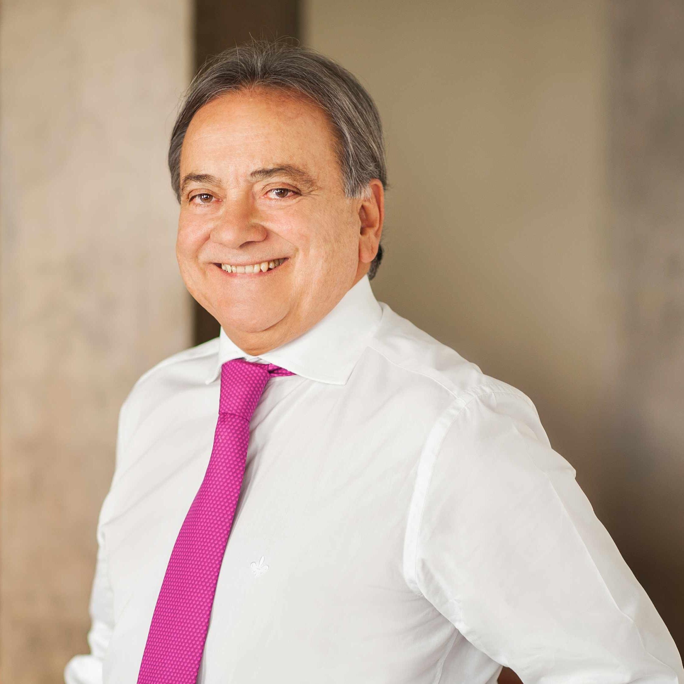 Palestrante e Consultor na área de Negócios. Especializado em Diplomacia  Corporativa.