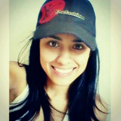 A vida é muito curta pra eu me importar com o que os outros pensam ou deixam de pensar sobre mim.