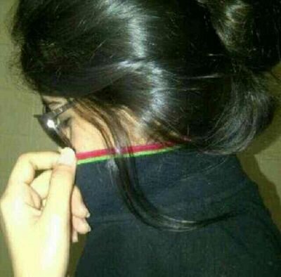 ‏لست بريه ولا سيه ولا ذات حزن انا متوسطه صبر قصيره حظ طويله صمت وفقيره بوح وغنيه بالله عن الناس اجمعين