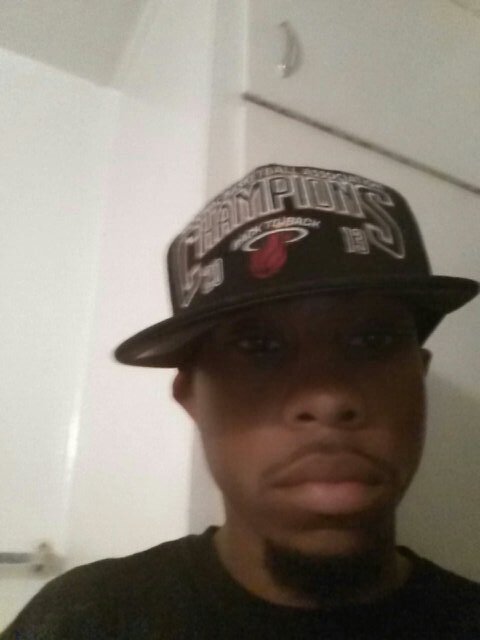 I love beautiful women Follow me and will follow You #team follow back #Team Heat # Rolltide Nation 100% REAL #auto Followback