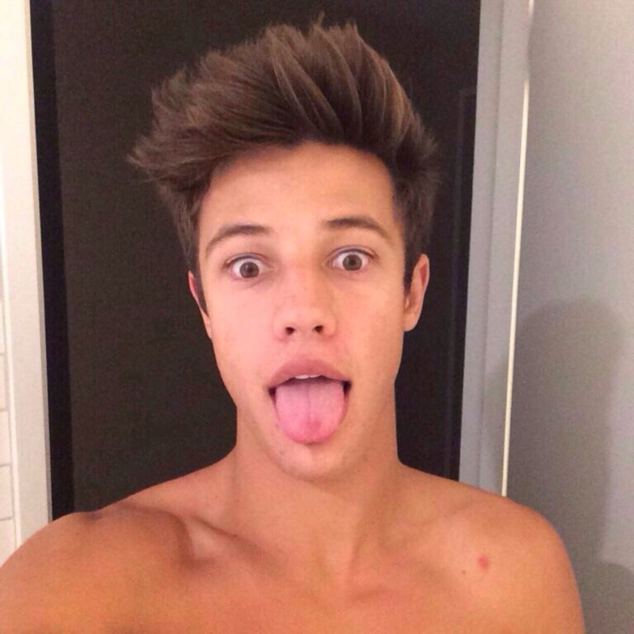 Follow @sweetcamdallas