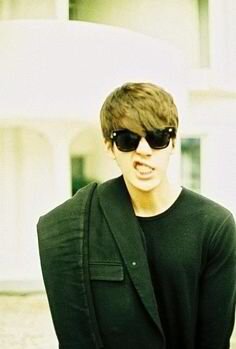 Bigbang2009Song's profile picture. I refused to sink.