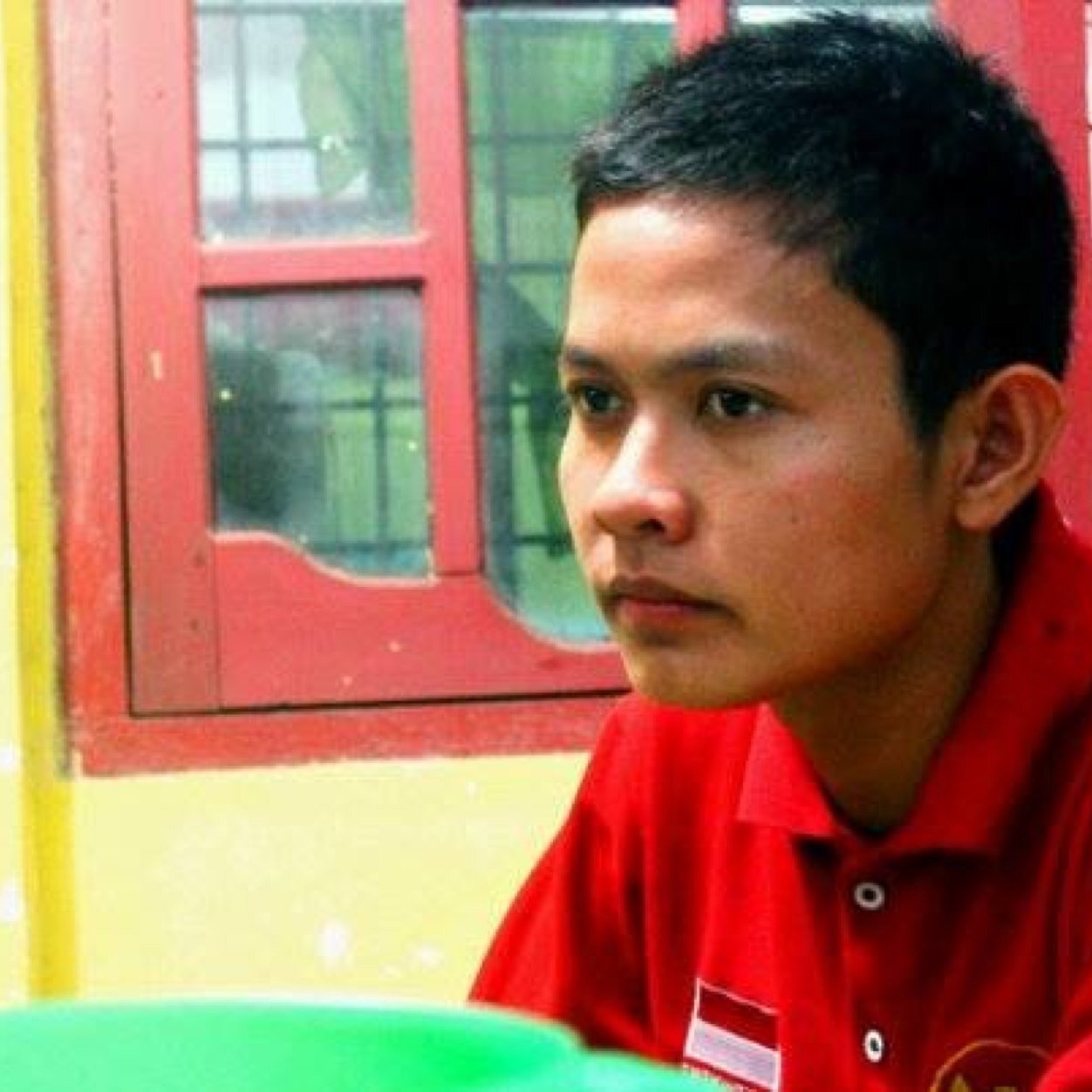 PPs Universitas Negeri Semarang (2014) || Alumni FBS UNIMED (2013) || fb: Benny Ichsanda Rahman, bb: 512f7857, ichsandabenny@gmail.com || Nurul Uswah wawa