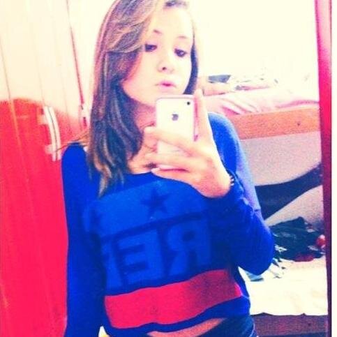 hii, my favorite food is chocolate, I like to skate, love bmth and faling in reverse, love demi