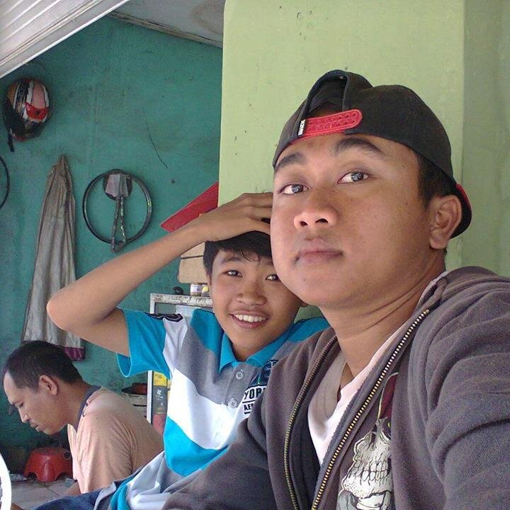 aq gak suka cwex ya egois and matre