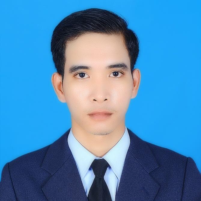 studied in Don Bosco Technical School Sihanouk Province at Social Communication and Journalism.