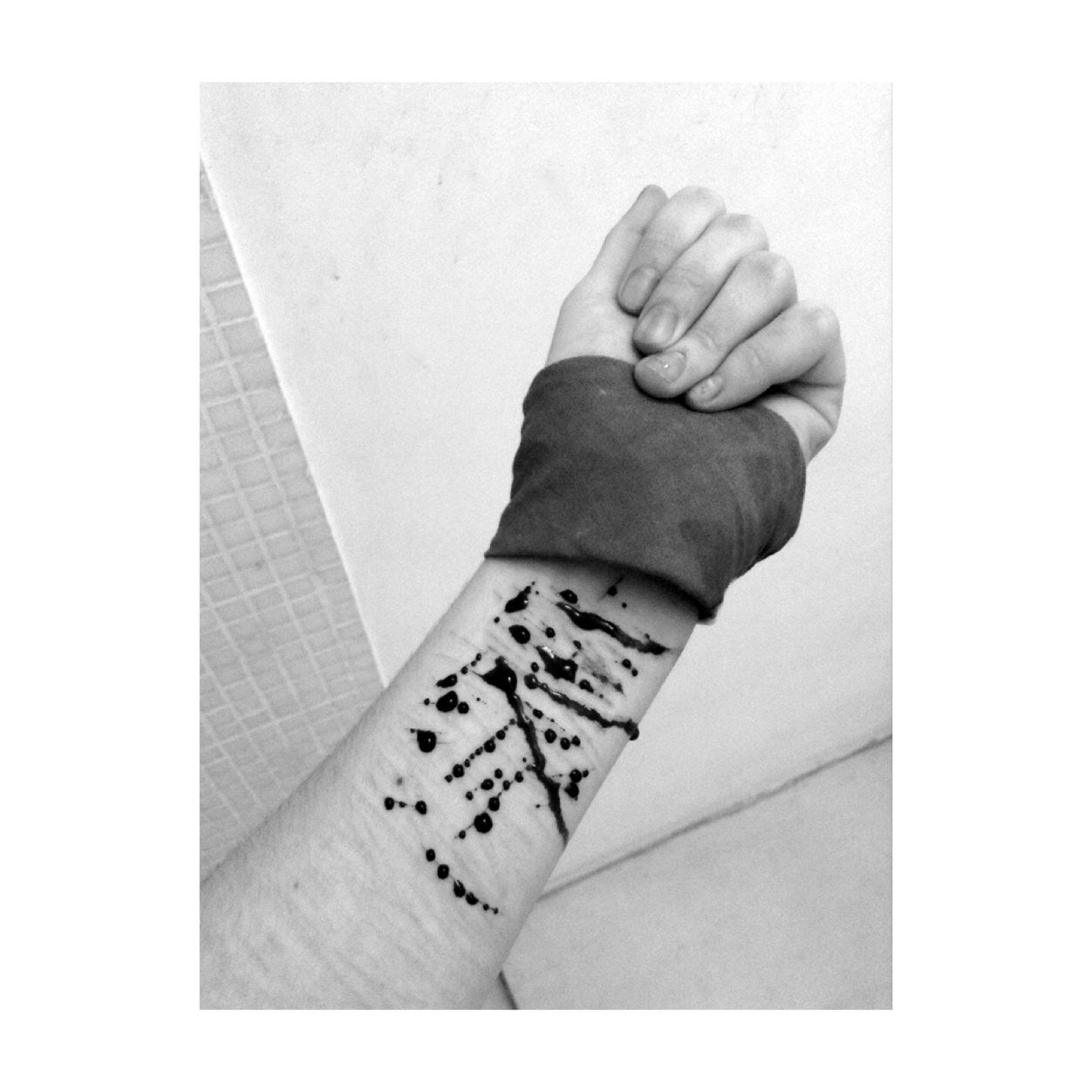 I think suicidal people are just  Angels that want to go home.                                  | A: 1.63 | PI: 57kg | PA: 51 kg | Meta: 45kg. |