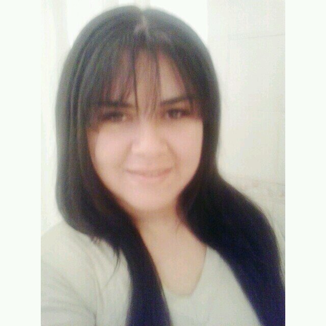 karinabez1992's profile picture. 