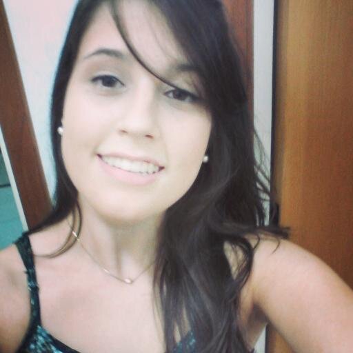 leetiandrade's profile picture. She's all over the place. http://t.co/qk65IiUqLC