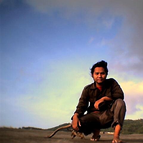 Mengenal orang lain adalah sebuah kecerdasan. Mengenal diri sendiri adalah kebijaksanaan.