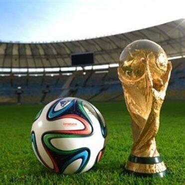 Fútbol | No hay nada más bonito en el mundo que sentir unos colores | Vivimos por y para el fútbol | ¿Mi primer amor? Un balón de fútbol
