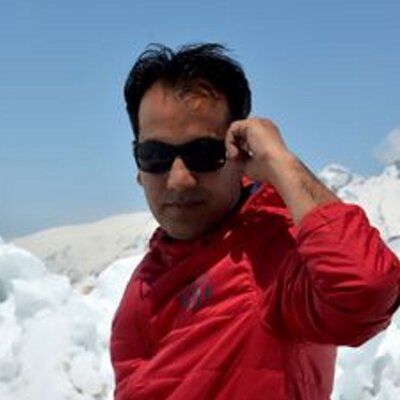yashrazz's profile image