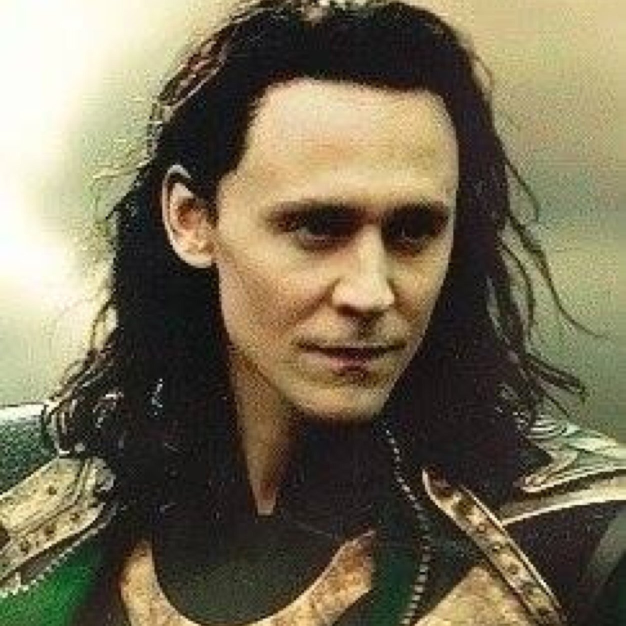 I will stop at nothing to become king. And in the end you will ALL kneel at my feet. #OpenRP @AssGardianThor - broTHOR #Married to book collection