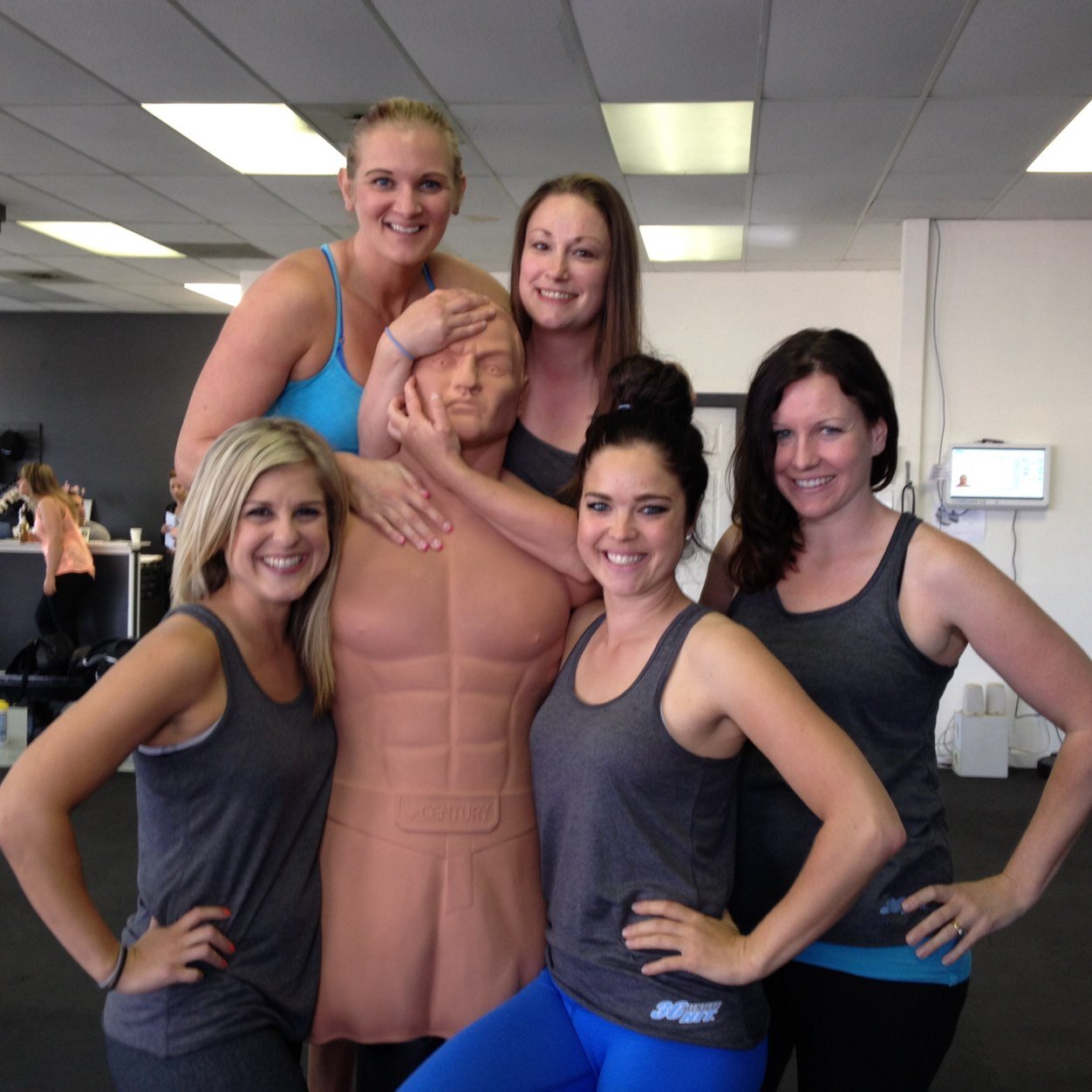 ChilliwackHit's profile picture. Boxing/Kickboxing Circuit for Women. In just 30 Minutes you will punch, kick, sweat, learn burn and smile your way to results you never thought possible.