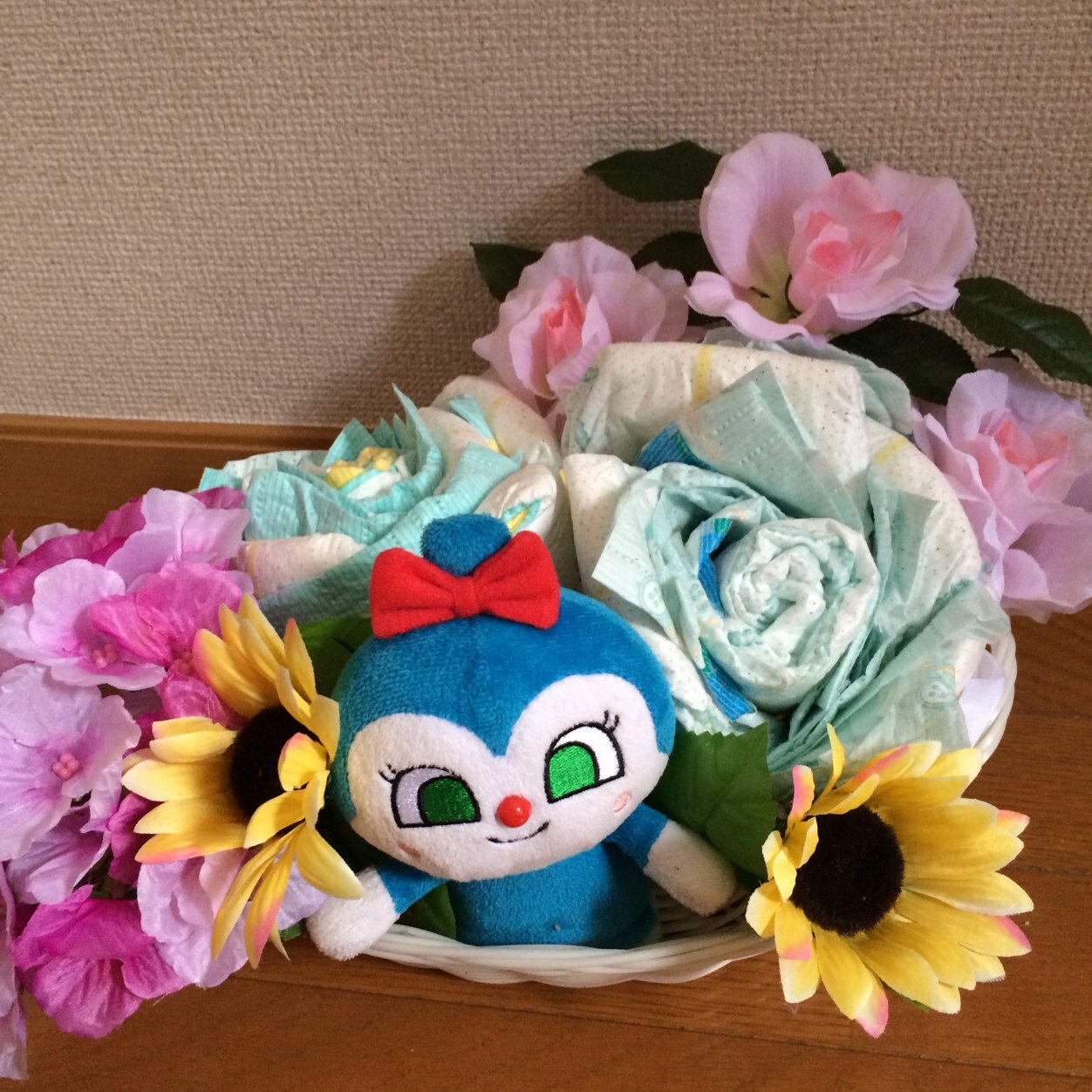 omutsurose's profile picture. デコリストしながらウェディング小物を作っています。