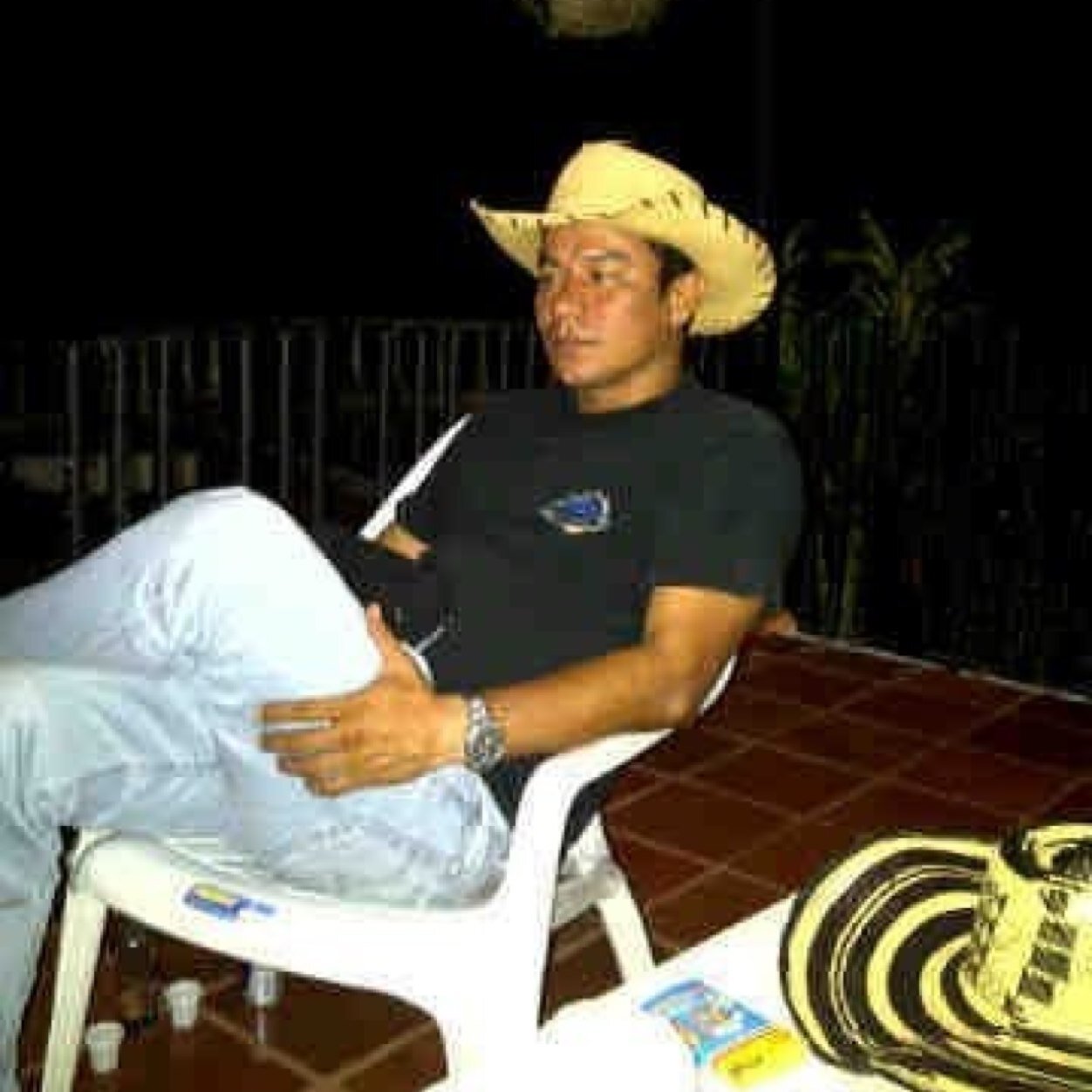 Apasionado por el buen futbol y la buena vida.