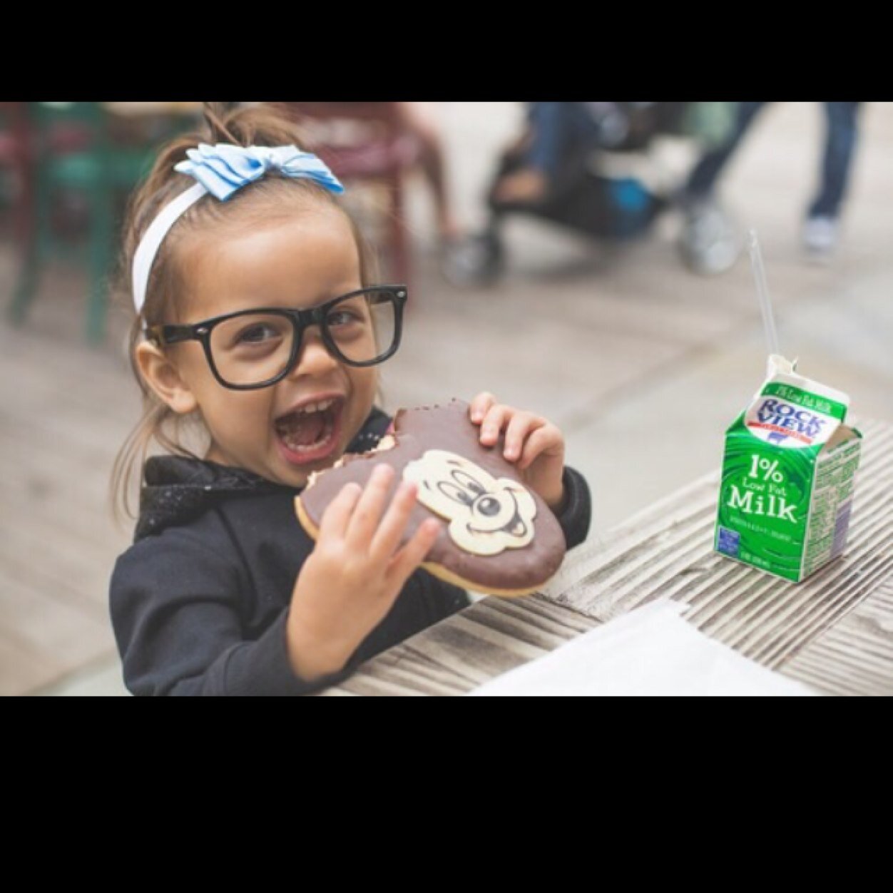 TheBuggleBug's profile picture. Me Mommy is @Fallen_Kayla ! And me loves her *smiles* and me brobers is @Hunky_Ash me loves hims too ! And Ashy ! Me toy bunny