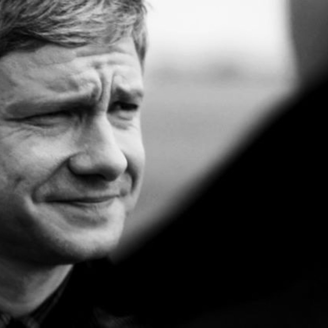 Hi, John Watson. Ex Army doctor. Just like Sherlock said, I love danger. Engaged to my beautiful flatemat @221Bchick The blogger of @SherlockBST221b #MVRP
