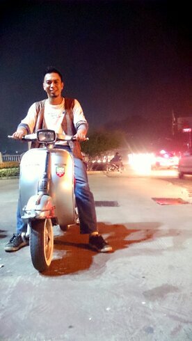 Naldheee's profile picture. - i'am not simple -
  ~ Wamahyaaya●Wamamaatii●Lillaahirobbil`aalamiin ~ My Blood flowed spirit  ~