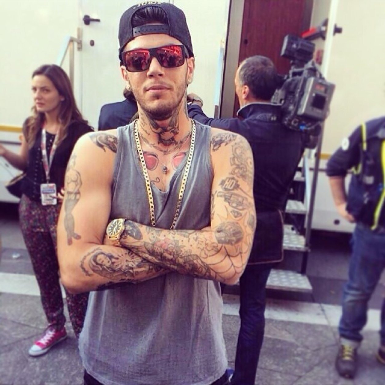Emiskilla id0l0 ❤Maracanã〰Pensavo a me col mondo in mano, ma senza te dov' è che vado ?〰 -EMISKILLA〽 Un giorno i castori conquisteranno il mondo #DECARLI