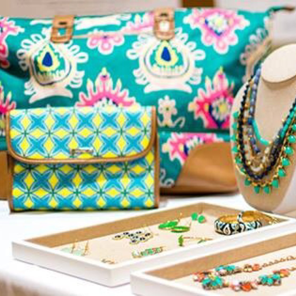 stelladotsandym's profile picture. I'm part of Stella & Dot revolution! Designed and powered by strong women who want a fun, flexible and rewarding DREAM JOB!