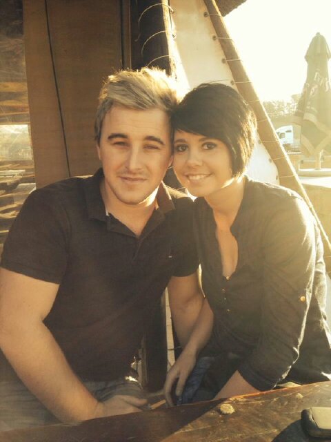 Musikant,Sanger en liedjieskrywer  @ShiamMusic PTY Limited (Debuut album word binnekort landwyd vrygestel)