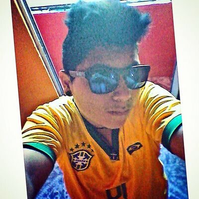- Oi? Meu nome é Leandro, mas gosto de ser chamado de Léo tenho 15 anos, moro em Fortaleza-Ce, gosto de musica,wpp: 8589181461. Pser, venk :p